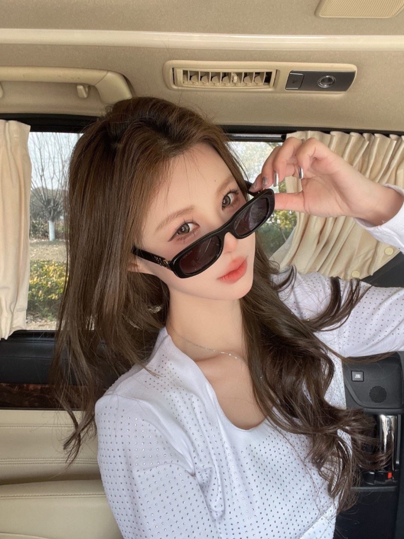 Miu miu Sunglasses